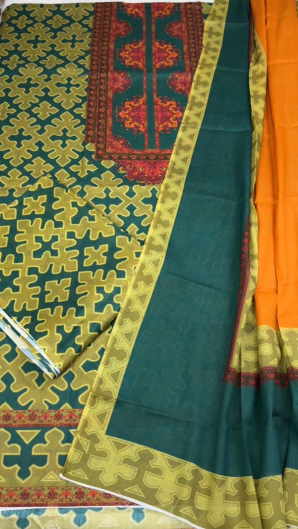 Deshi Boutique, T0039