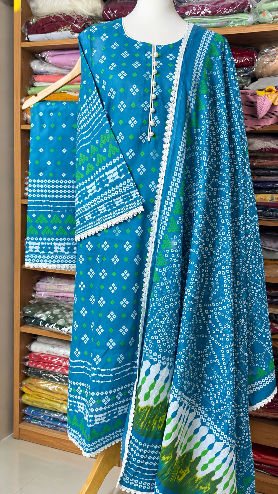 Deshi Boutique, CP1518