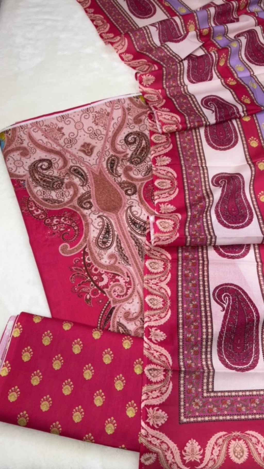 Deshi Boutique, T0041